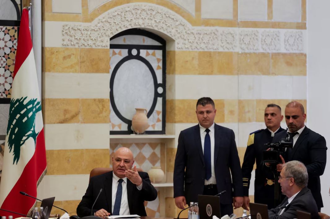 Lebanon army told to limit arms to state forces